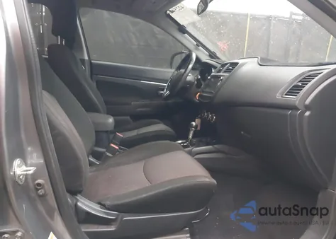 2017 Mitsubishi Outlander Sport 2.0 Es z USA, uszkodzony, nr VIN JA4AP3AU4HZ013323